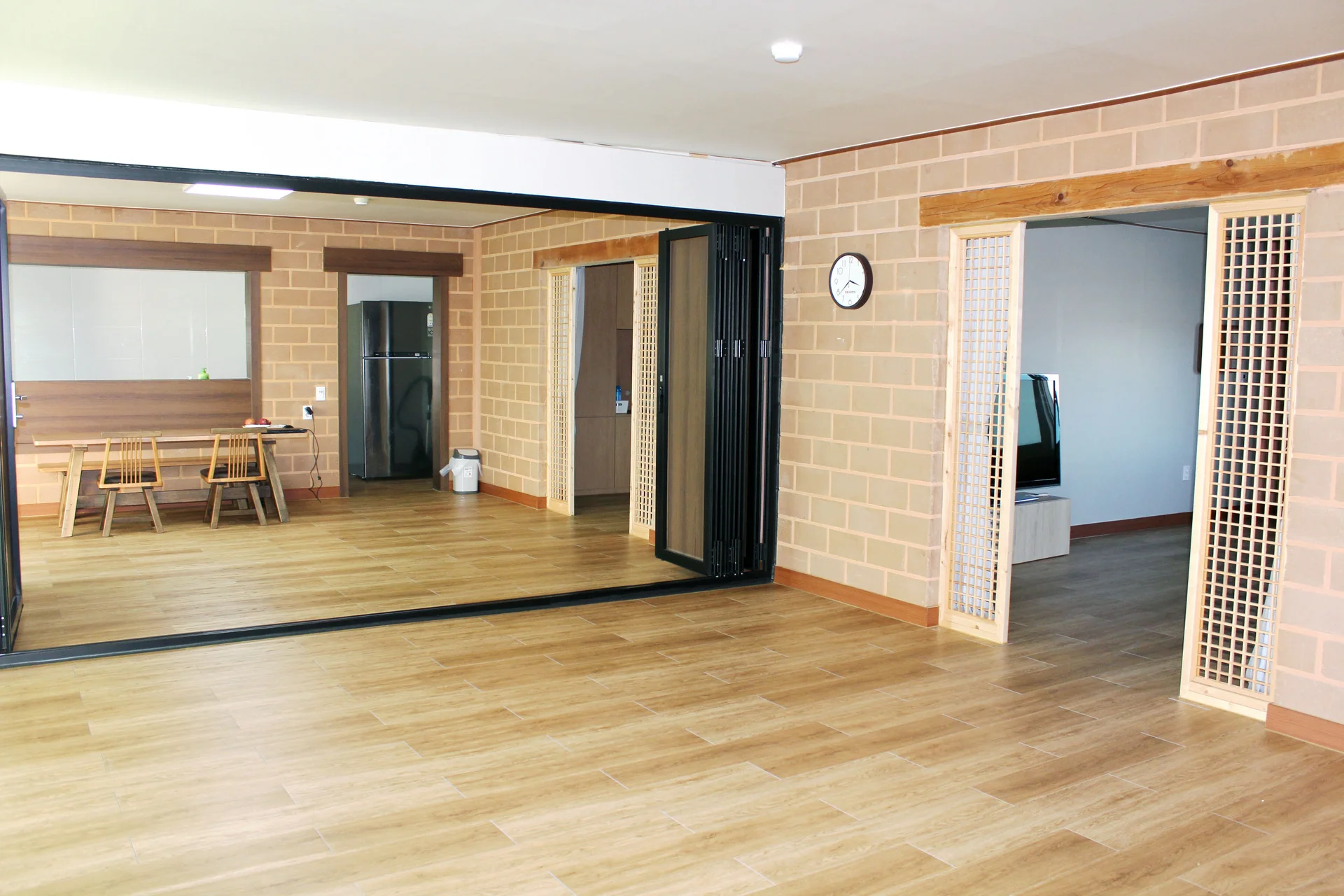 인삼방 거실 입구